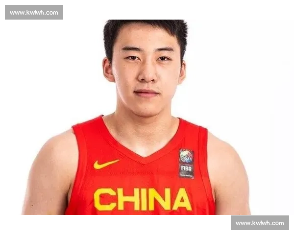 篮球中国队迎战美国队实力差距与年轻阵容成长机会全面观察